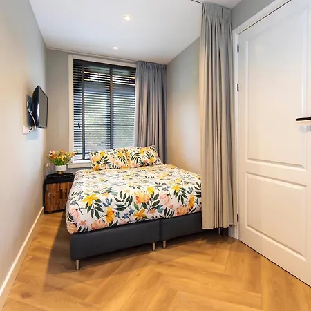 Lovely Apartment-2