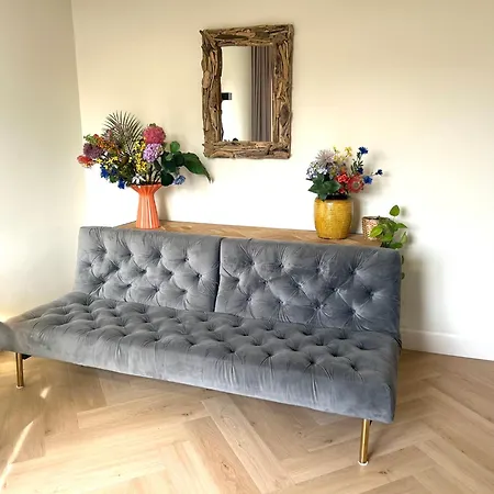 Lovely Spacious Apartment-3