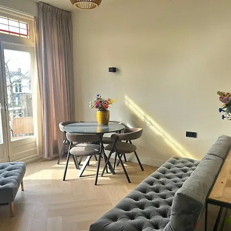Lovely Spacious Apartment-2